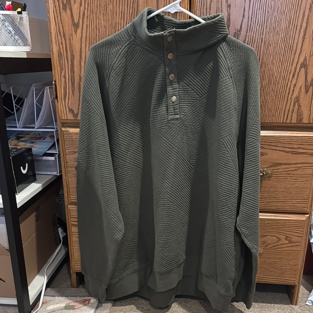 Green Mend 3 Button Sweater with Textured Knit Size XL - Picture 2 of 7